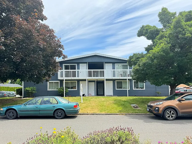 480-Knox St — Photo 24