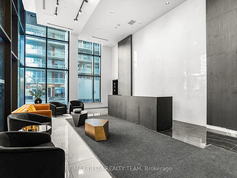 180 George St #2208 — Photo 4