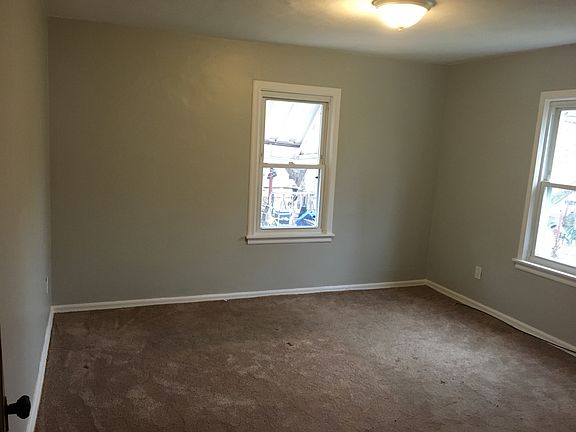 4th image of 111 Elkan Ave