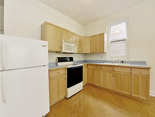 Rented by Cooper & Cooper Real Estate | media 17