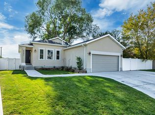 6095 S Karos Cir, Taylorsville, UT 84123