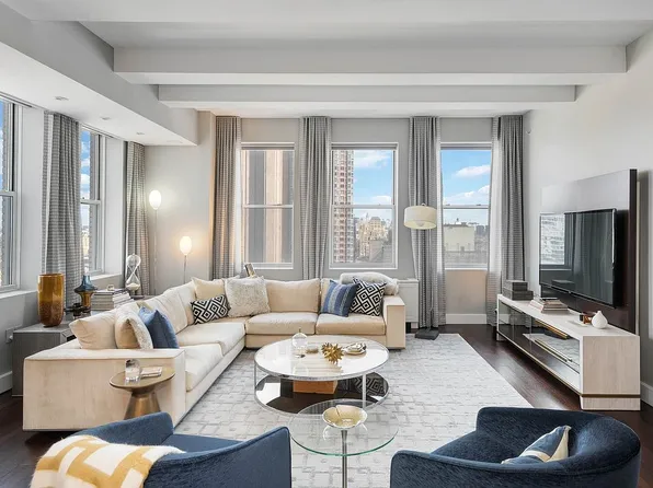 270 Broadway APT 24B, New York, NY 10007