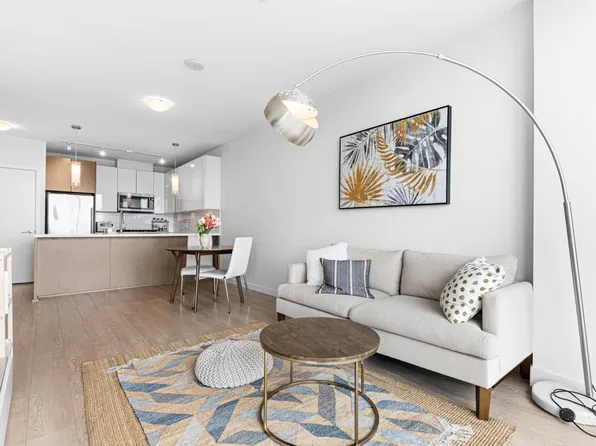 271 Francis Way #1012, New Westminster, BC V3L 0H2