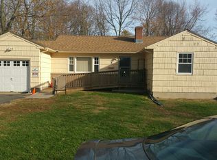 61 Hampshire Rd, Meriden, CT 06450