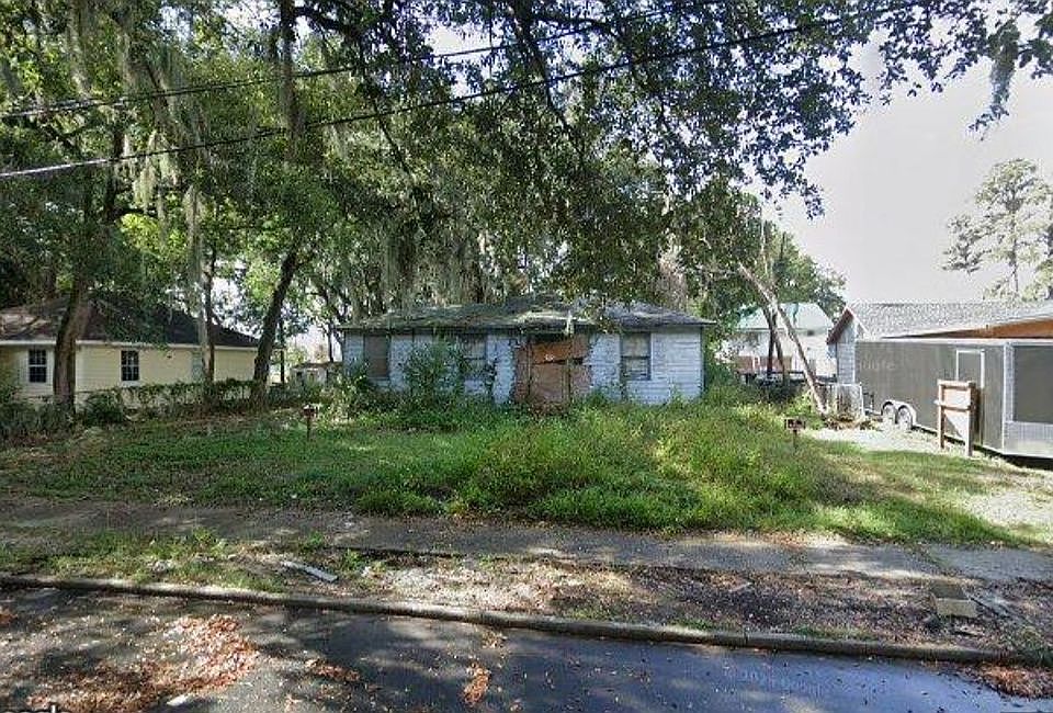 2nd image of 3019 Reynolds St