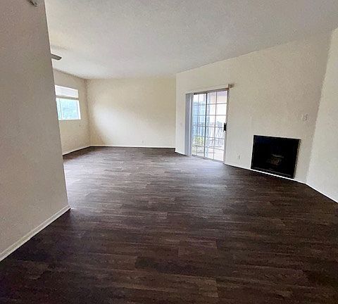 5th image of 908 S Shenandoah St APT 204