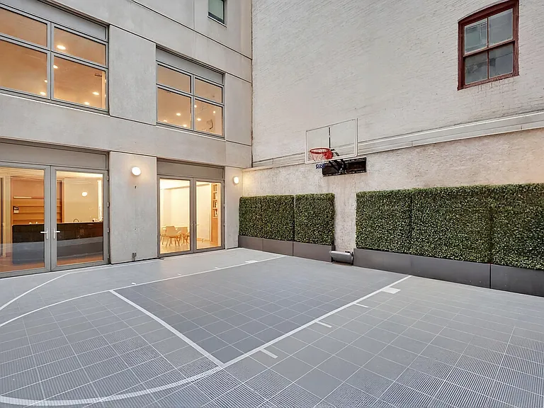 240 Park Ave S #8C — Photo 14