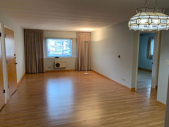 4th image of 5555 W Sunnyside Ave APT 1B