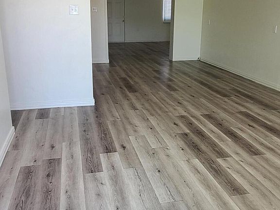 2nd image of 2330 N 48TH Avenue