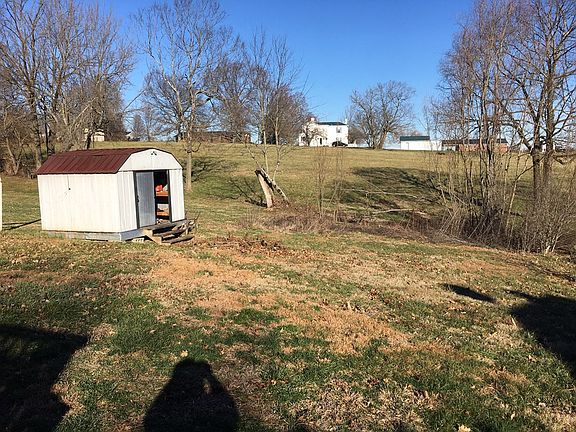 3rd image of 3025 Highland Dr
