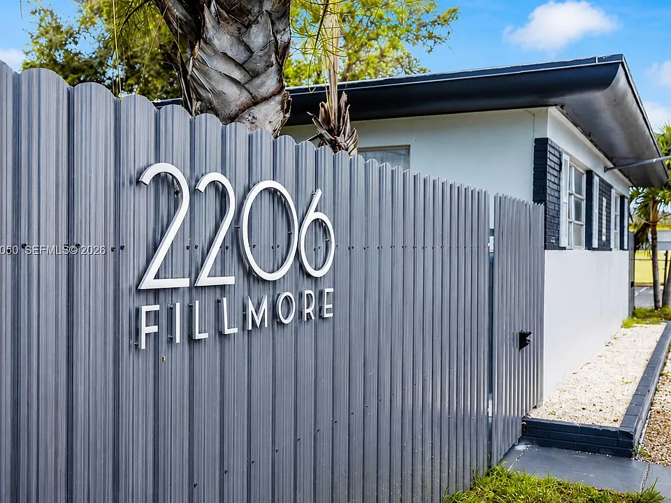 2206 Fillmore St #8