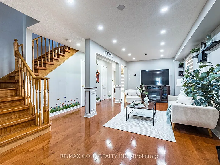 7 Roadmaster Ln — Photo 6