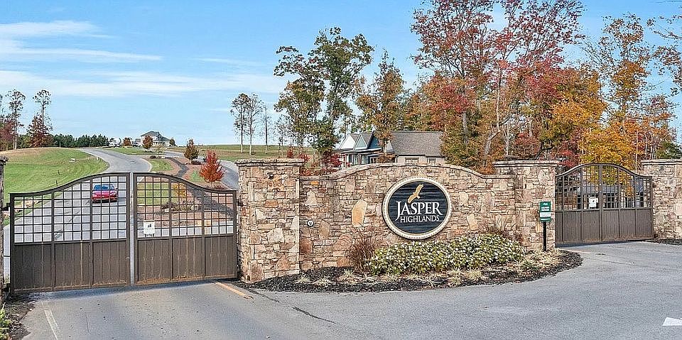 GATED MAIN ENTRANCE