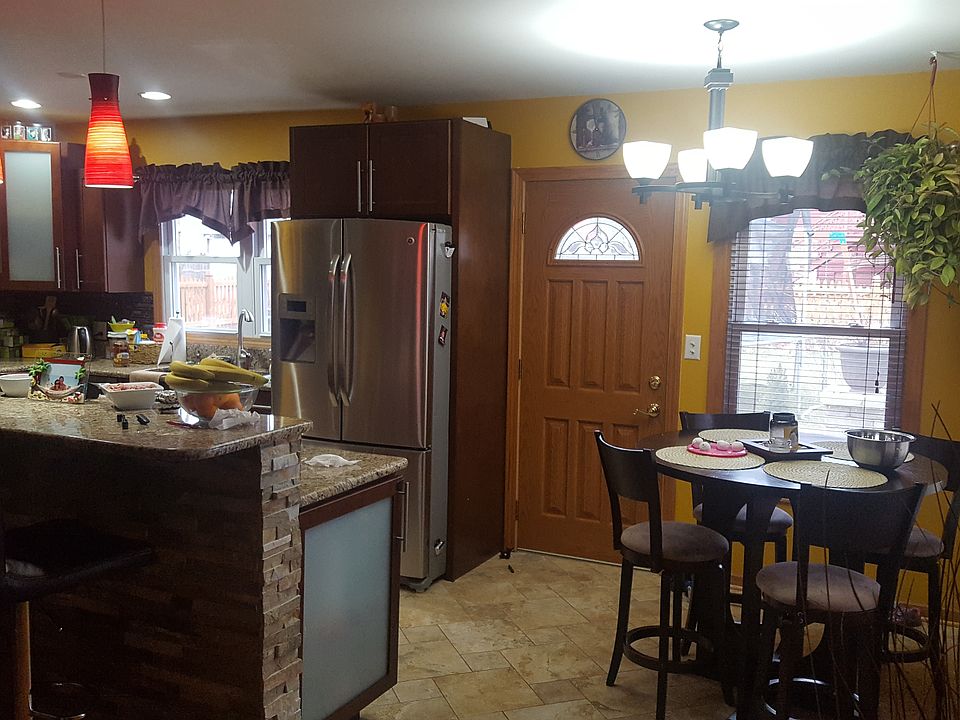 1st image of 153 Newport Dr