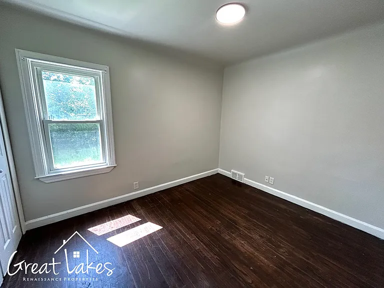 11493 Maxwell Ave — Photo 16