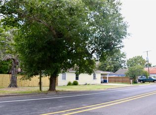 520 E Blackshear St, Navasota, TX 77868