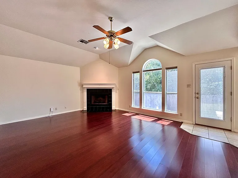 10819 Redmond Rd — Photo 11