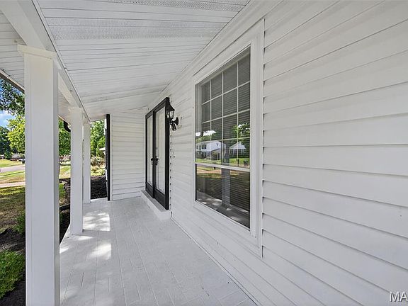 2nd image of 6665 Lakeside Hills Dr