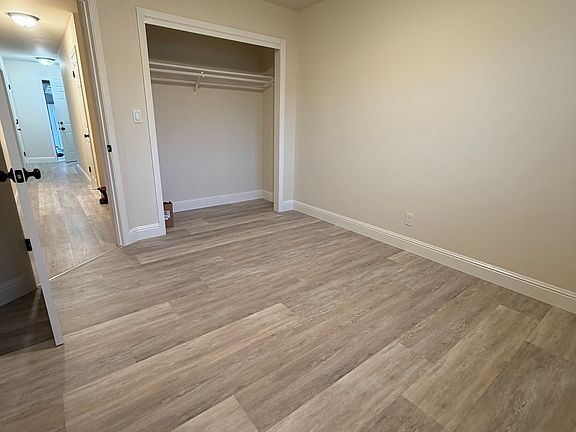 3rd image of 1596 Hawes Ct