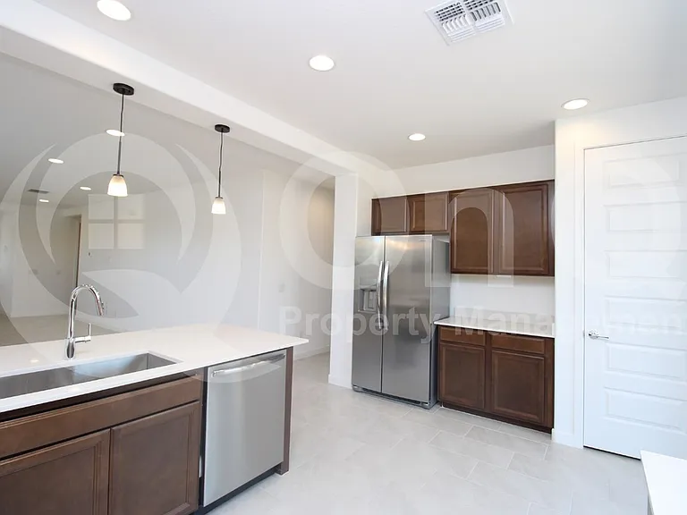 9432 W Roma Ave — Photo 5