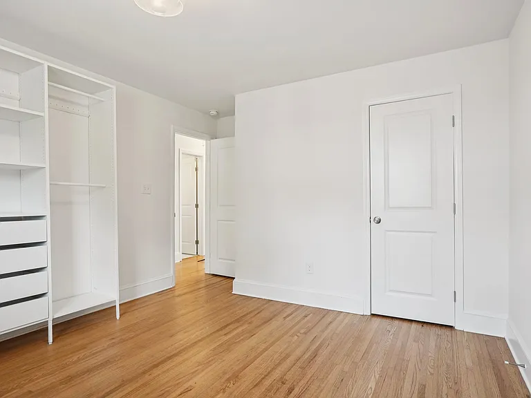 2318 Amesbury Ave — Photo 20