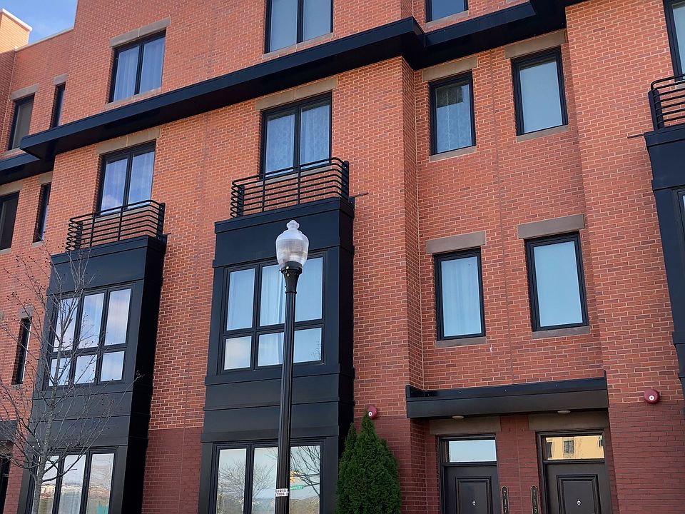 1st image of 717 E Howell Ave