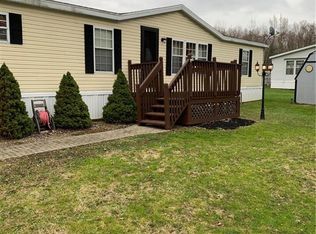 11794 Pinewood Dr, Wolcott, NY 14590
