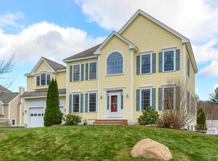 1 Beaver Creek Cir, Pepperell, MA 01463
