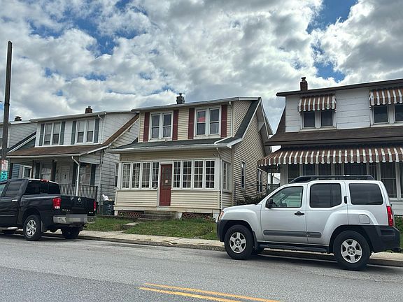 2nd image of 896 E Princess St