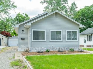 2409 45th St, Des Moines, IA 50310