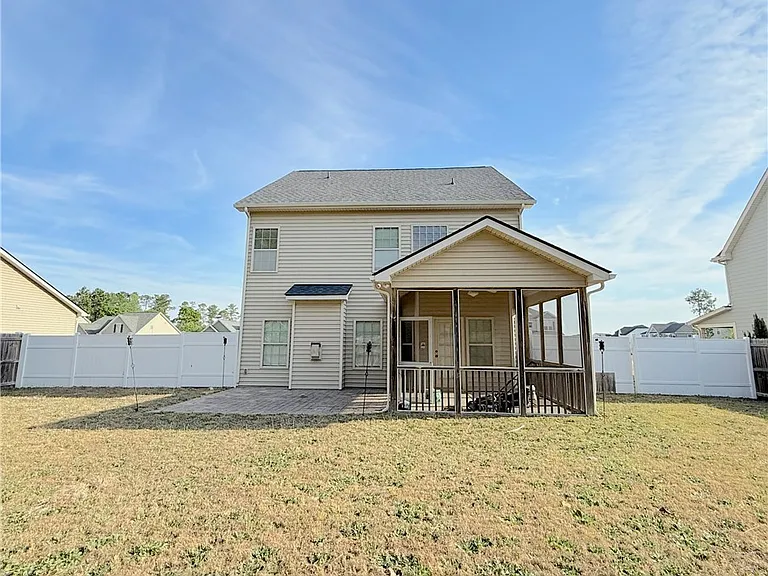 418 Century Dr — Photo 28
