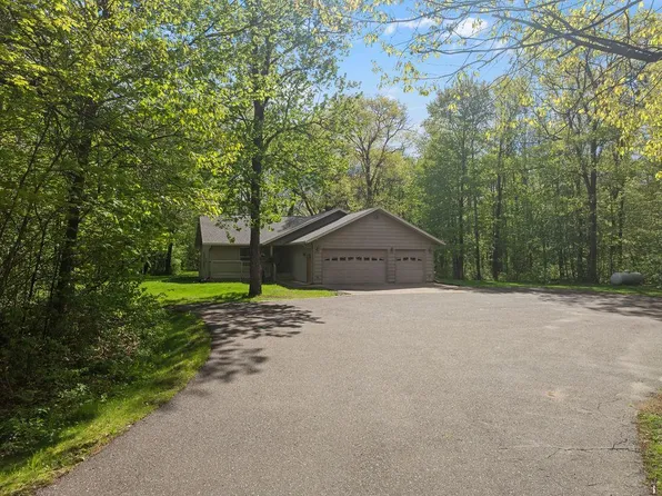 5810 N Bear Path Ln, Spooner, WI 54801