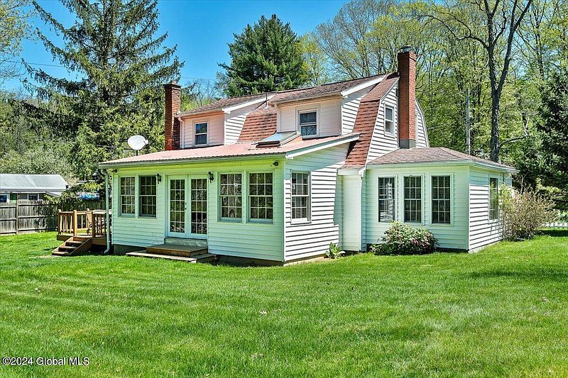 5th image of 13 Avenue A
