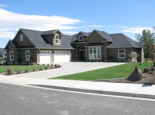 8850 Coolidge Rd #2, Yakima, WA 98903