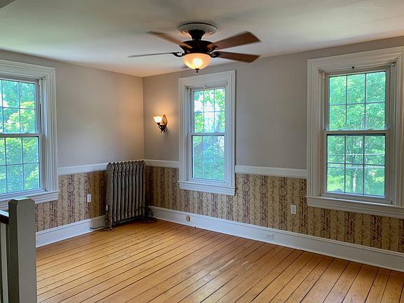 5th image of 67 Lawton Ave #2