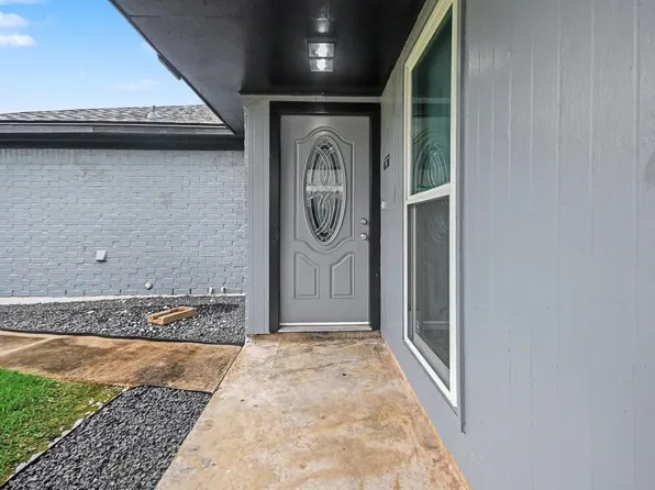 4514 36th St, Dickinson, TX 77539