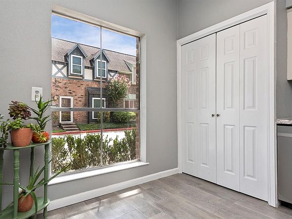 The breakfast nook is the perfect sport for a small breakfast table. The closet can be used as a pantry or extra strorage space.