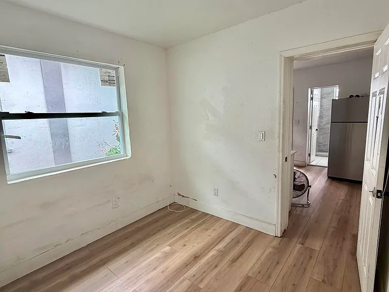 2 SW 6th Ave #C — Photo 6