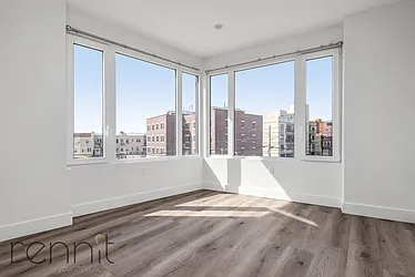 Rented by Rennit Inc.