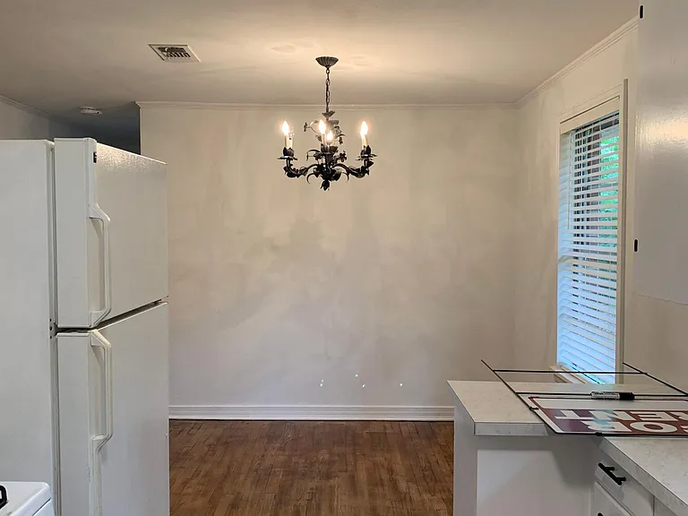 1109 Fairfield Dr — Photo 6