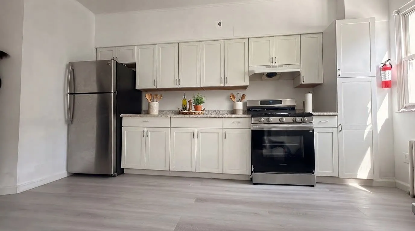 2 bed, 1000 sqft, $2,000 — Photo 2