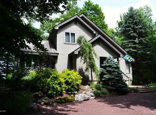 178 Conestoga Trl, Pocono Pines, PA 18350