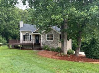 125 Edna Ct, Villa Rica, GA 30180