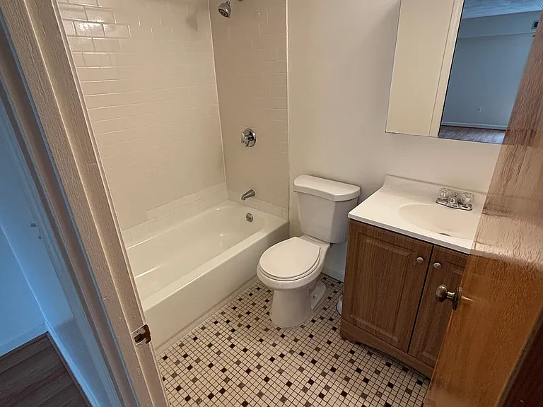2130 Massachusetts Ave #2D — Photo 16