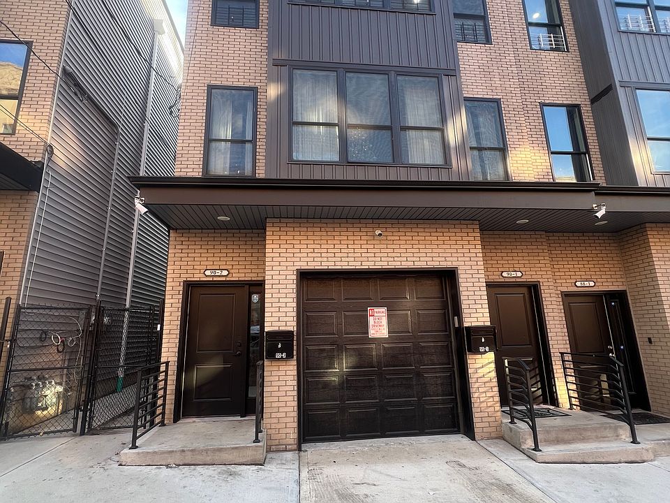 1st image of 88 Montgomery St #1