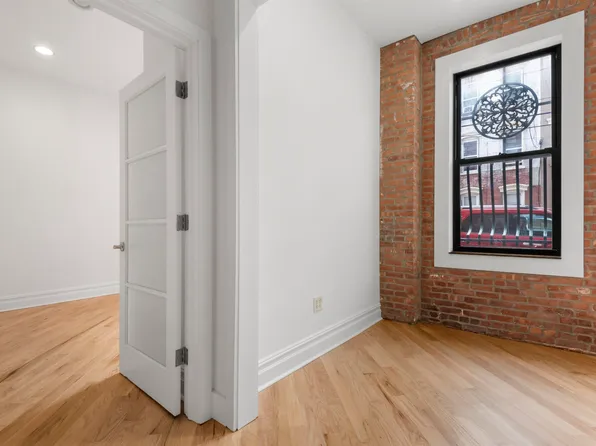 69 Franklin Street image 4 of 16