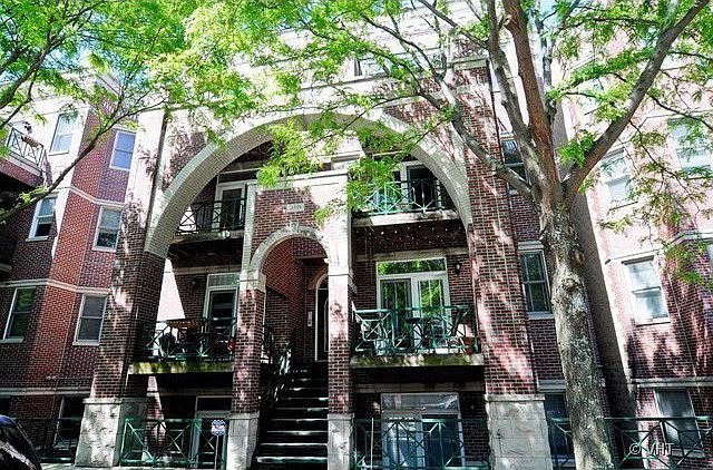 1st image of 4118 N Kenmore Ave APT 2S