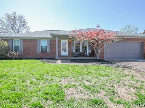 8833 Arizona Dr, Newburgh, IN 47630