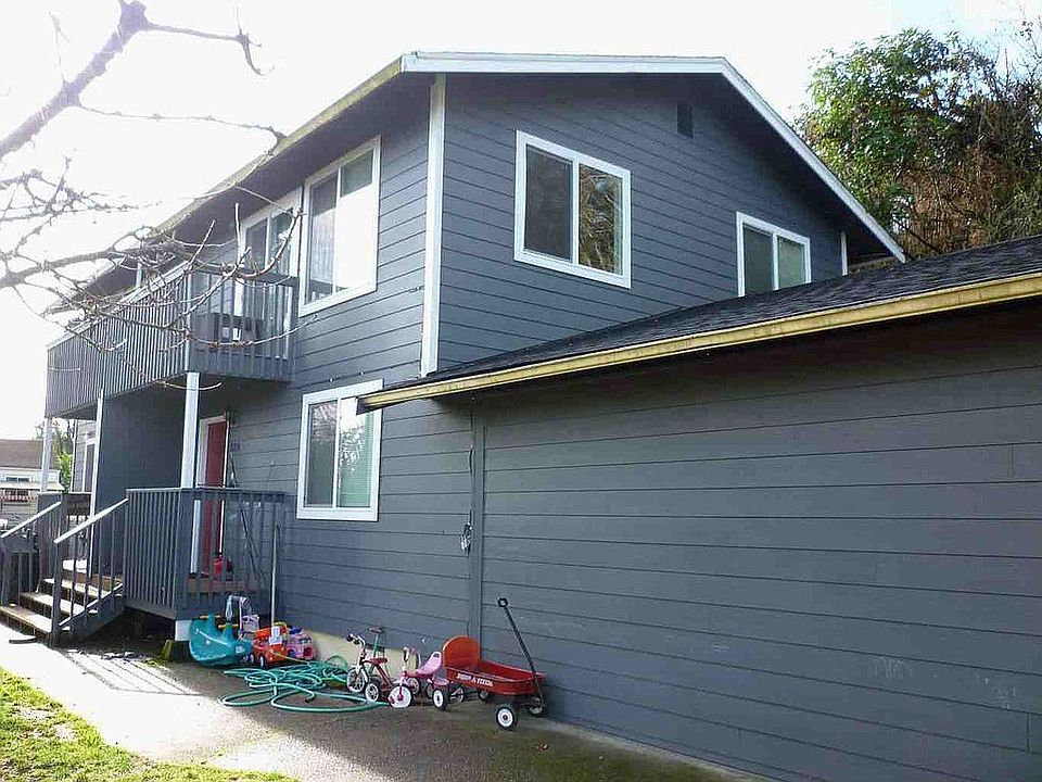 Front Porch/balcony