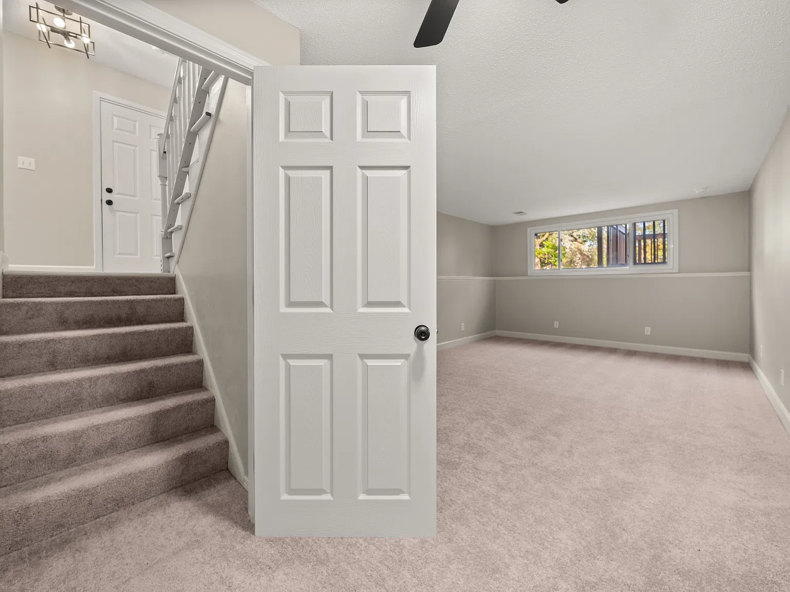4 bed, 1500 sqft, $2,595 — Photo 3